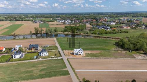 221 m2 powierzchni użytkowej/ Działka 1500 m2