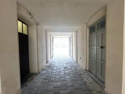 2pokoje/kawalerka w centrum z balkonem, 1 piętro