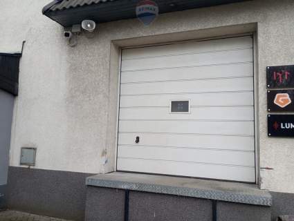 TO JEDNA Z TYCH, W KTÓRYCH MOŻNA SIĘ ZAKOCHAĆ 