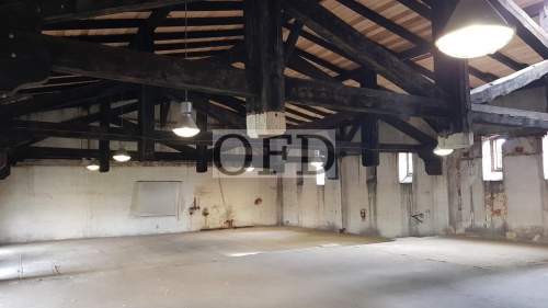 BUDYNEK NA FIRMĘ LUB MIESZKANIA TYPU LOFT