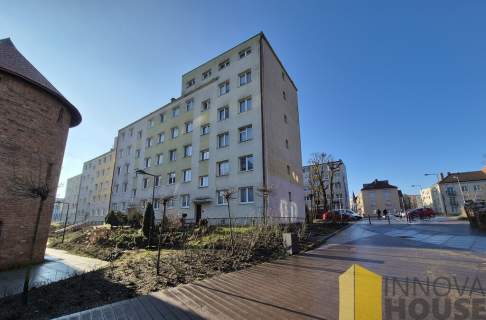 mieszkanie w bloku na II p. - 3 pokoje, Grodzka
