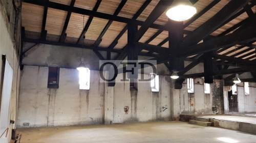 BUDYNEK NA FIRMĘ LUB MIESZKANIA TYPU LOFT