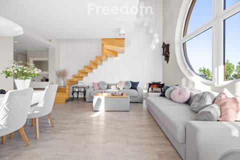 Apartament z widokiem na las i zatokę, 2 balkony