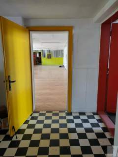Lokal Komercyjny Zakopiańska 168 m2 media w cenie