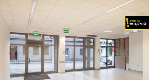Obniżka-Budynek w centrum Staszowa