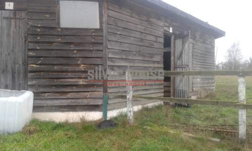 Budynki i stajnia pod Sochaczewem , dz. 5.83 ha