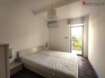 3-pokojowy apartament z ogródkiem i miejscem posto