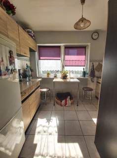 Słoneczna kawalerka Tysiąclecie, 30m2, oddzielna kuchnia.