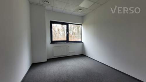 Magazyn 4915 mkw., biuro 195 mkw. Do wprowadzenia