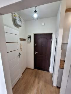 Kawalerka po remoncie balkon, parking, klimatyzacja