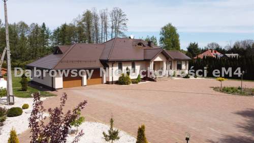 Atrakcyjny dom 207 m2 3400 m2 Lewickie 