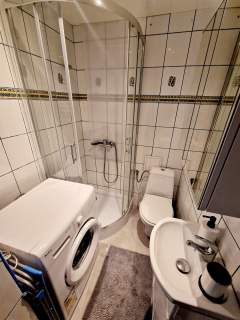 STUDIO Z OSOBNYM ANEKSEM - 21 M2 - BLISKO UEK i PK