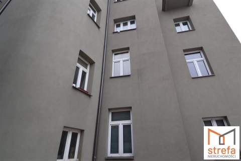 Stare Miasto zabytkowa kamienica 3 pokoje 