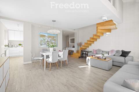 Apartament z widokiem na las i zatokę, 2 balkony