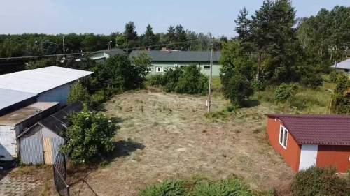 Na sprzedaż magazyn 368m2 w Dorohusku domek 48m2