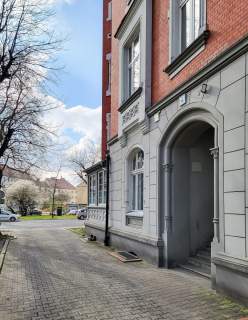 Garaż w ścisłym centrum koło skweru Desseau