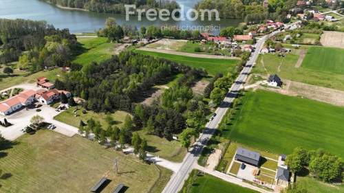 Działka marzeń przy jeziorach cisza i natura