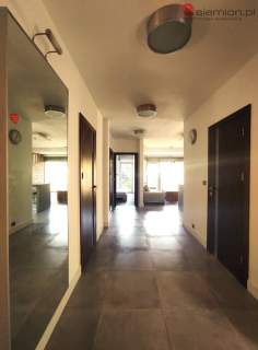 3-pokojowy apartament z ogródkiem i miejscem posto