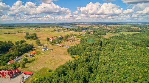 Malownicza działka nad rzeką.