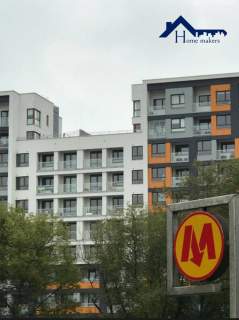 Blisko stacji Metra Słodowiec/Bielany/h 280