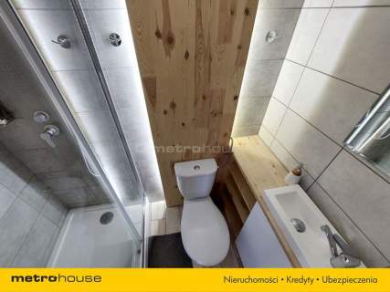 DOM Z LOKALEM HANDLOWYM, FOTOWOLTAIKA, STRZESZYN