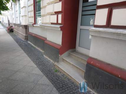 Do wynajęcia lokal 110 m2 w kamienicy