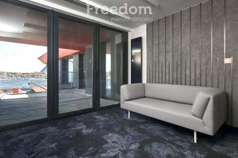 Nowy apartament nad brzegiem jeziora