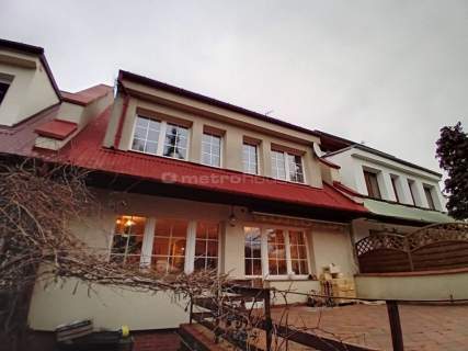 Dom na sprzedaż, 240 m2, Łomianki