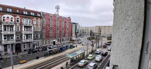 Klimatyczne mieszkanie w kamienicy w centrum