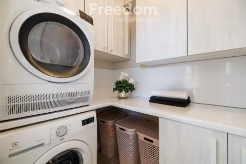 Apartament z widokiem na las i zatokę, 2 balkony