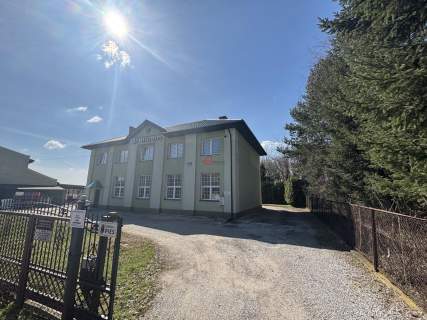Dwa budynki w centrum Starachowic