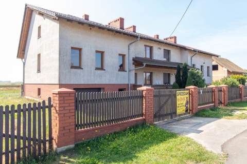 Sieraków Śląski bliźniak st. surowy zamknięty