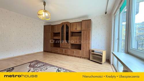3 pokojowe mieszkanie na os.Staszica na 1 piętrze 