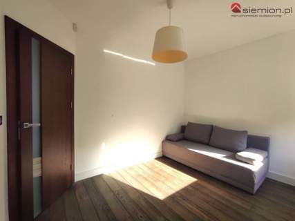 3-pokojowy apartament z ogródkiem i miejscem posto