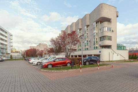 pętla Gocław / lokal do aranżacji/ 3 mieszkania