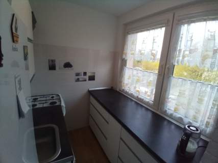 Zadbane, umeblowane mieszkanie dwupokojowe z dużym balkonem