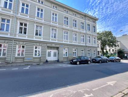 Rezerwacja 4 pokoje w centrum