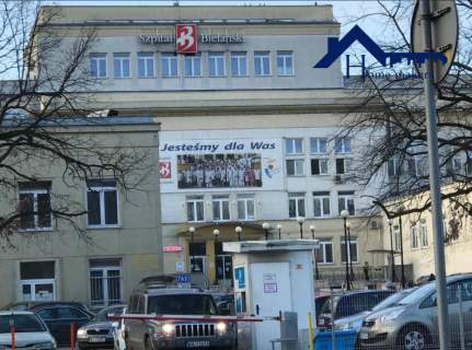 Blisko stacji Metra Słodowiec/Bielany/h 280