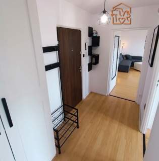 Szmaragdowa 46, rozkładowe 2 pokoje, parking