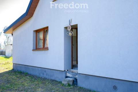 Przytulny bliźniak z ładną działką