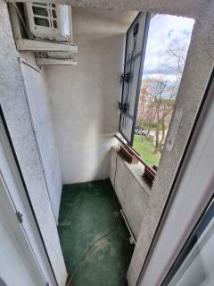 Kawalerka po remoncie balkon, parking, klimatyzacja