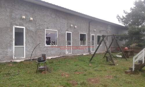 Budynki i stajnia pod Sochaczewem , dz. 5.83 ha