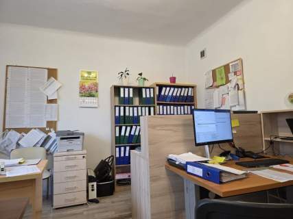 Lokal 85m2, ul. 3 maja