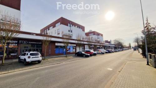 Duży lokal usługowo-handlowy na sprzedaż
