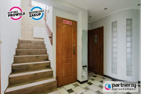 Dom wolnostojący 150 m2 pow. uż. na działce 916 m2