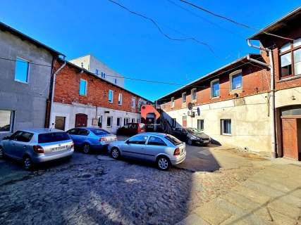 Kamienica przy Wyspie Młyńskiej, 995m2 PUM