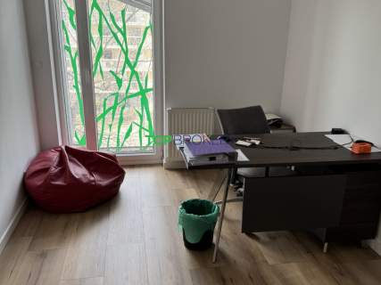 Przestronne 4 pokoje na biuro
