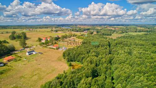 Malownicza działka nad rzeką.