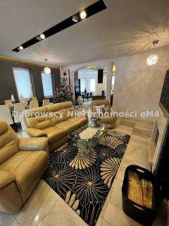  Atrakcyjny dom 207 m2 3400 m2 Lewickie 