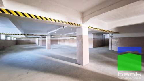 Pabianice - hala na parterze 1160 m2